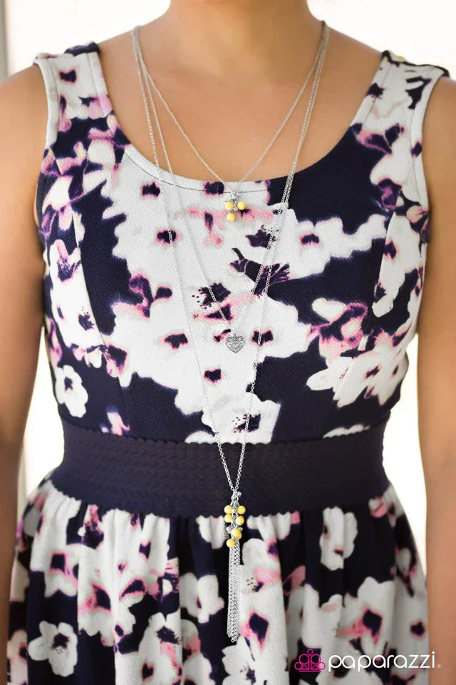 Paparazzi Necklace ~ Whats Not To Love? - Yellow