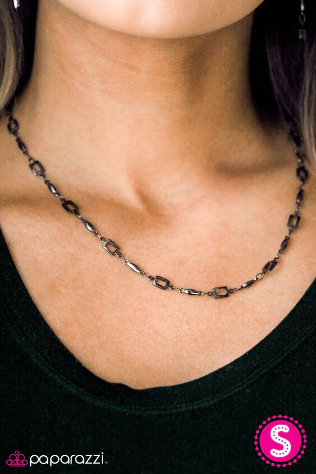 Paparazzi Necklace ~ SQUARE She Goes Again - Black