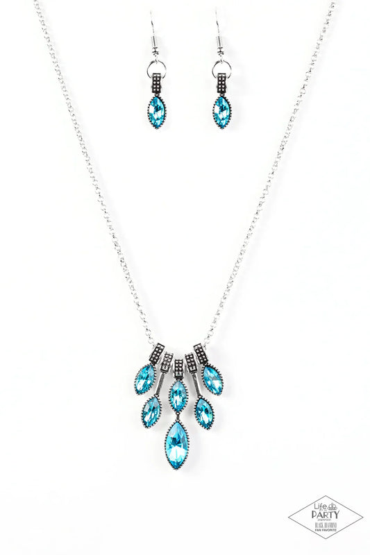 Paparazzi Necklace ~ You Should See Me In A Crown  - Blue