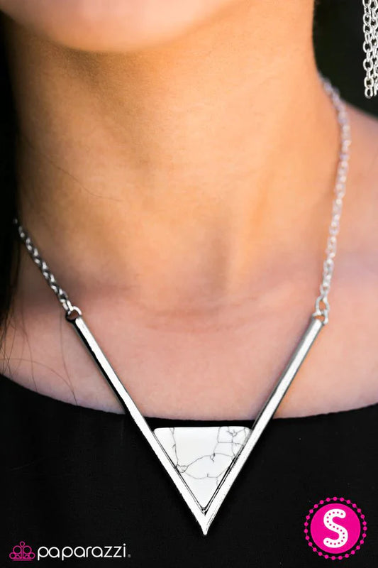 Paparazzi Necklace ~ Mesa Marvel - White