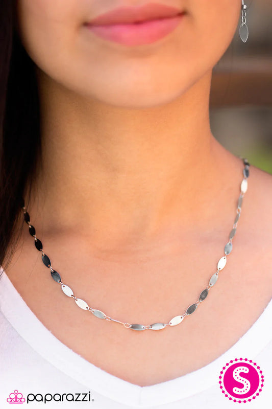 Paparazzi Necklace ~ Make A FLASH - Silver