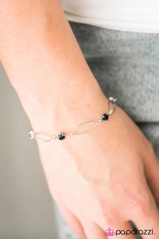 Paparazzi Bracelet ~ The Right Time - Black