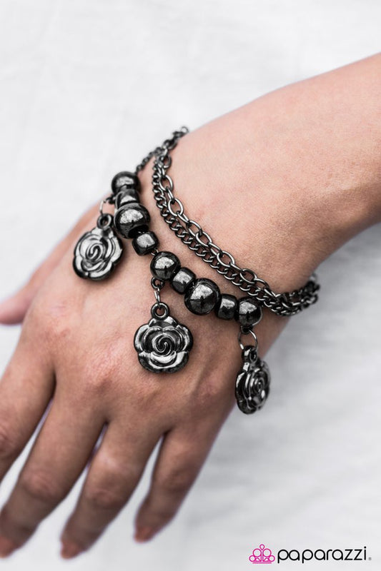 Paparazzi Bracelet ~ Keep It Bloomin - Black