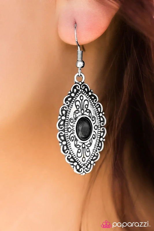 Paparazzi Earring ~ Trail Queen - Black