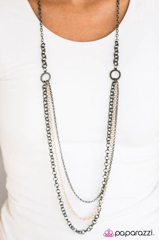 Paparazzi Necklace ~ Moto Movement - Black