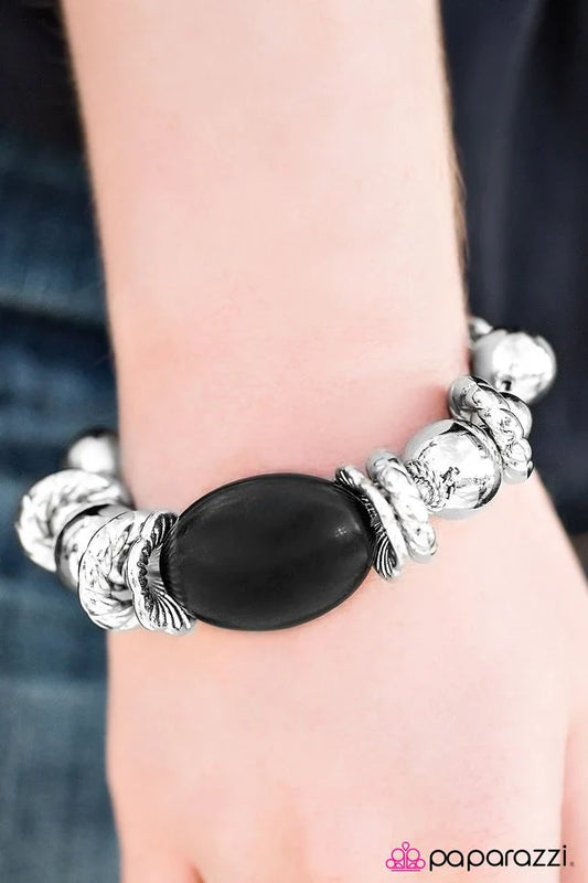 Paparazzi Bracelet ~ Stand My Ground - Black