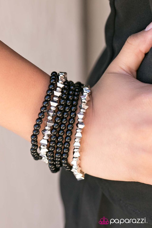 Paparazzi Bracelet ~ Nama-SLAY - Black