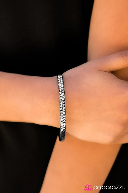 Paparazzi Bracelet ~ Spread the Sparkle - Black