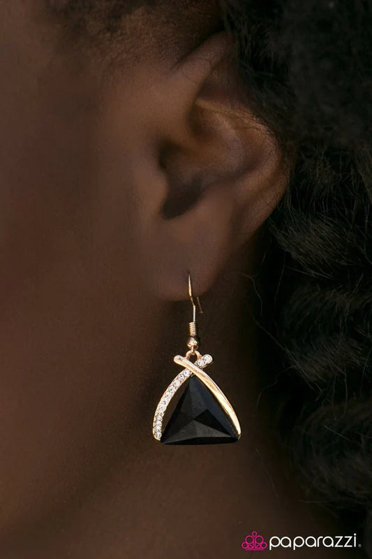 Paparazzi Earring ~ Palace In Prague - Gold