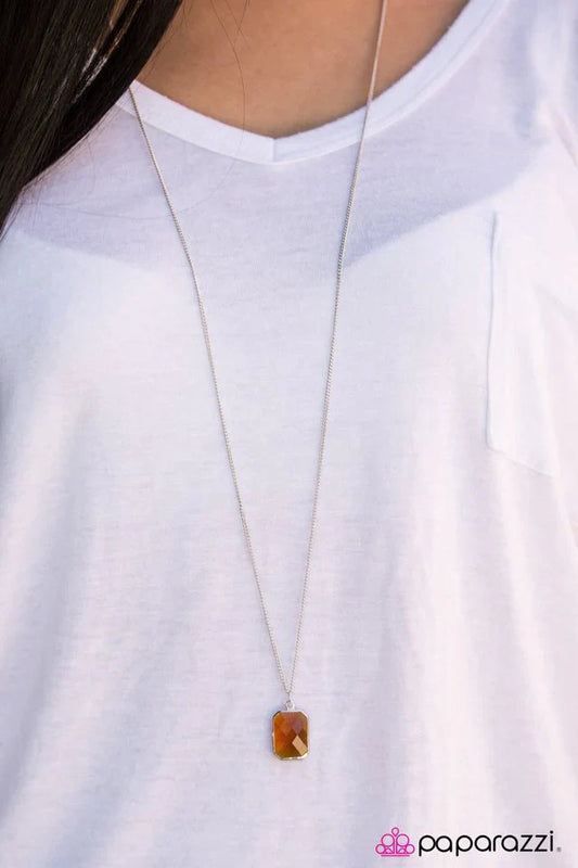 Paparazzi Necklace ~ GLASSY Lady - Brown