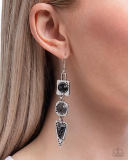 Rustic Reputation - Paparazzi Earring Image