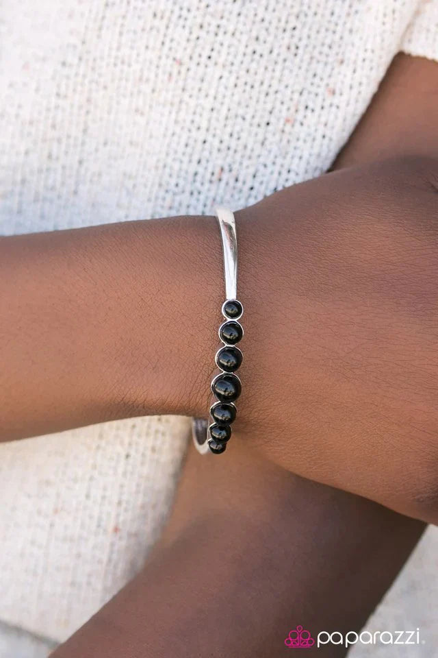 Paparazzi Bracelet ~ Marina Del Rey - Black