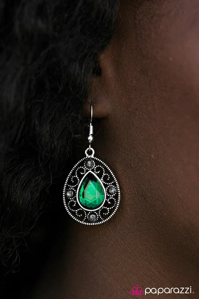 Paparazzi Earring ~ Queen Monarch - Green