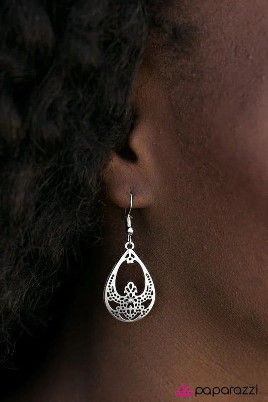 Paparazzi Earring ~ Tranquil Twinkle - White