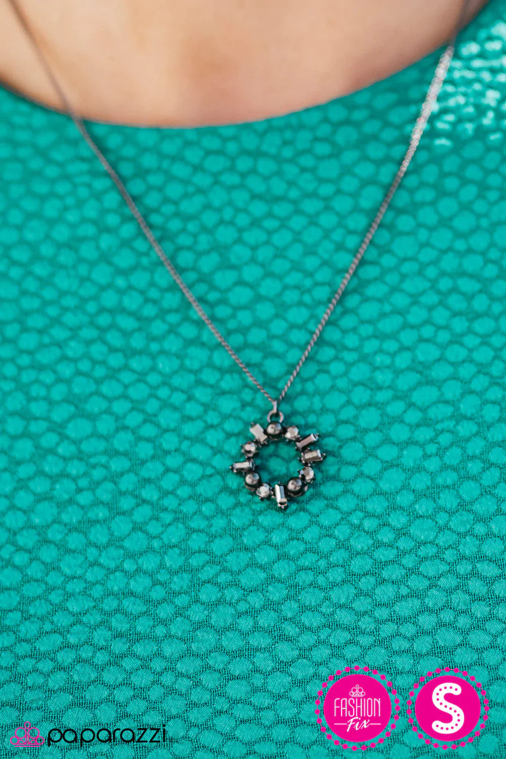 Paparazzi Necklace ~ Treasure Hunter  - Black