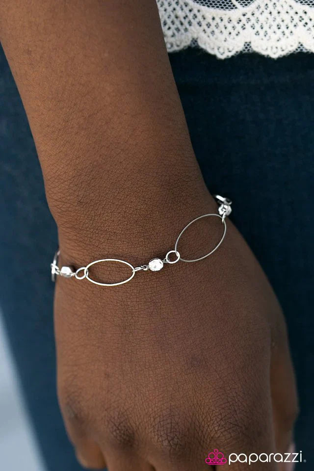 Paparazzi Bracelet ~ Top Class - White