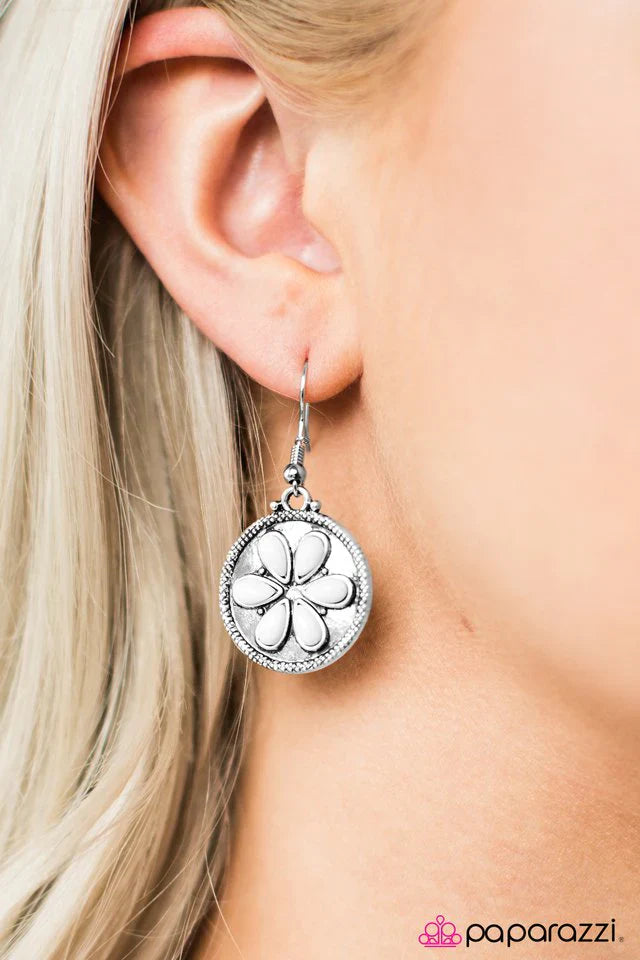 Paparazzi Earring ~ Bet Your Bottom SAND-Dollar - White
