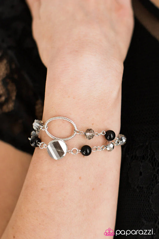 Paparazzi Bracelet ~ Moonlit Beaches - Black