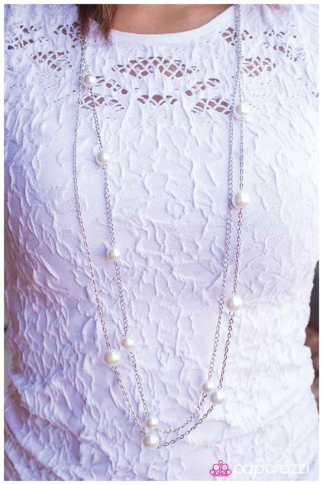 Paparazzi Necklace ~ Take My Breath Away - White