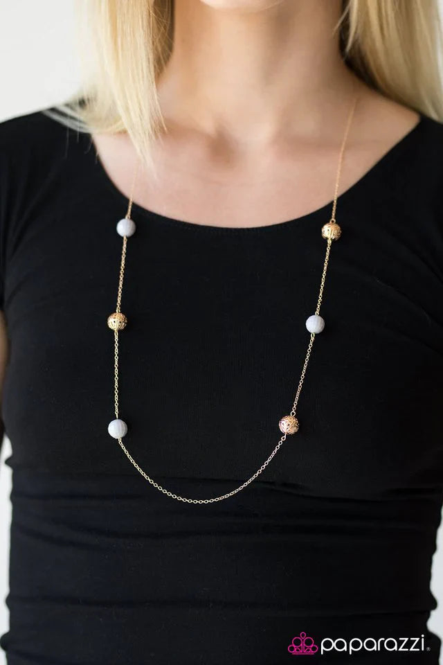 Paparazzi Necklace ~ Retro Radiance - Gold