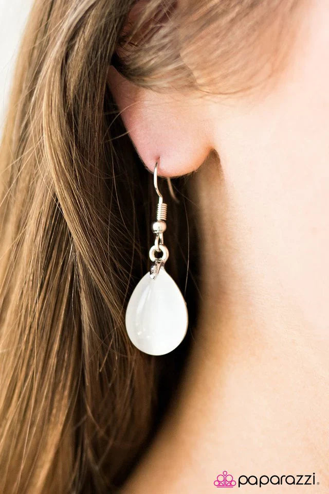 Paparazzi Earring ~ Drops Of Sunlight - White