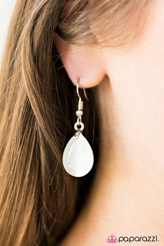 Paparazzi Earring ~ Drops Of Sunlight - White