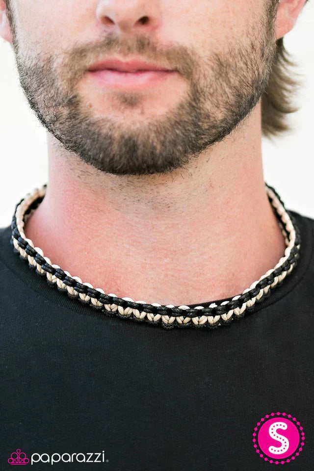 Paparazzi Necklace ~ Go Tell It To The Mountain - Black