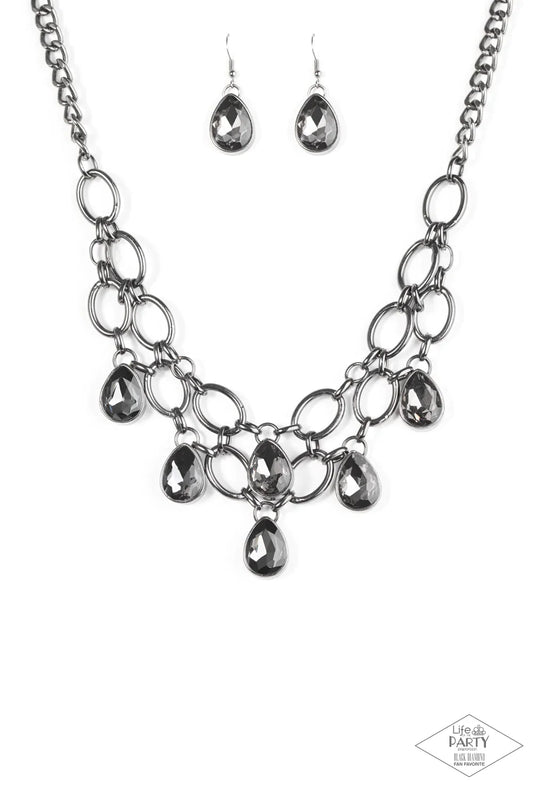 Paparazzi Necklace ~ Show-Stopping Shimmer - Black