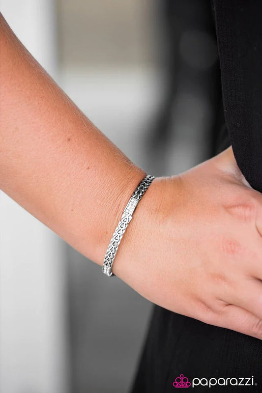 Paparazzi Bracelet ~ Modernly Moto - White