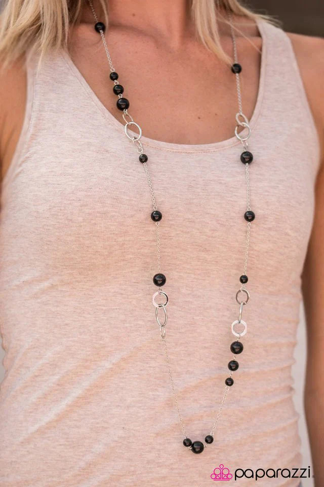 Paparazzi Necklace ~ Once Upon A Dream - Black