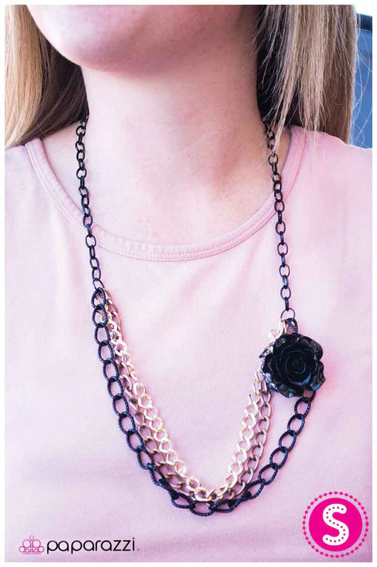 Paparazzi Necklace ~ Rough Around the Edges - Black