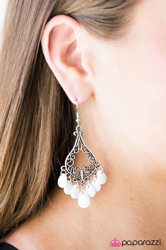 Paparazzi Earring ~ Singing In Singapore - White