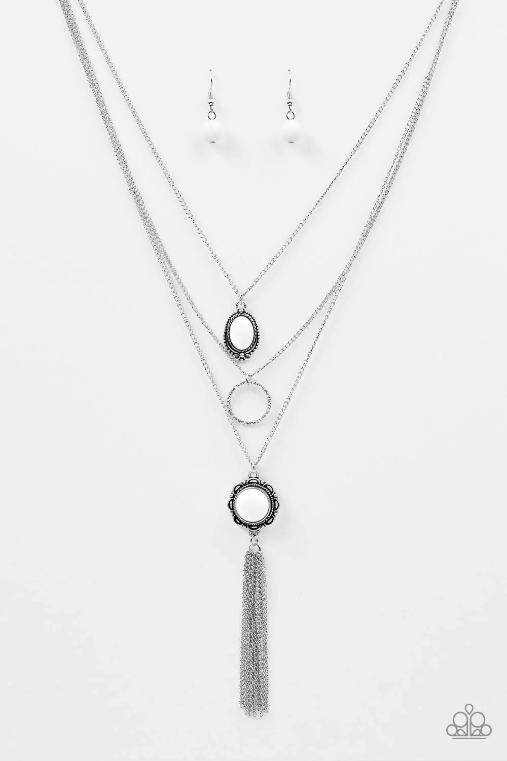 Paparazzi Necklace ~ Floral Fanatic - White