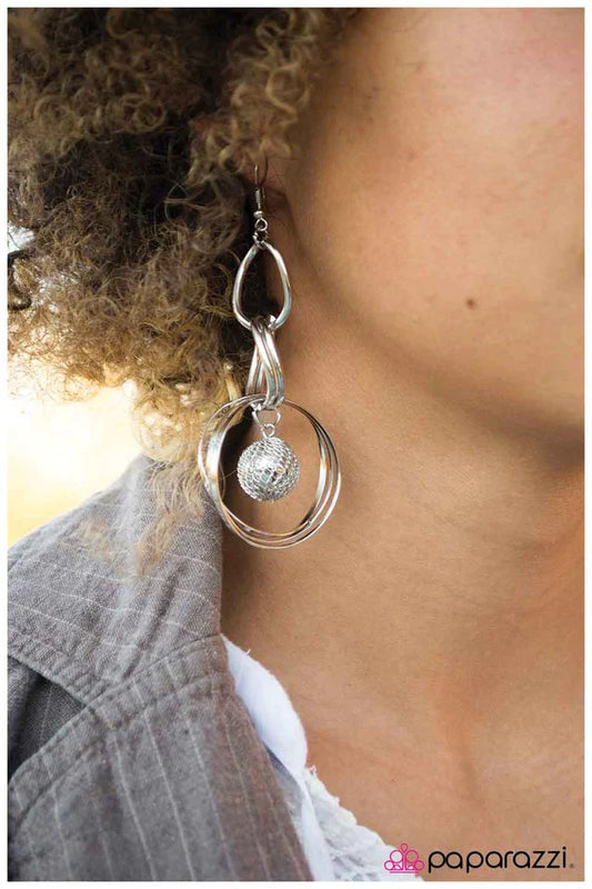 Paparazzi Earring ~ MESHmerized - Silver