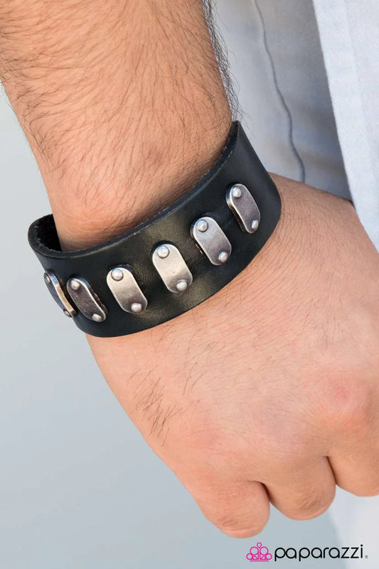 Paparazzi Bracelet ~ Marked Man - Black