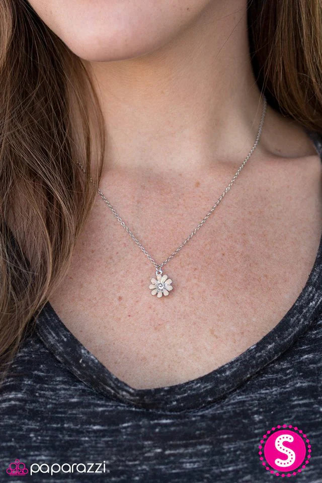 Paparazzi Necklace ~ Flower Formal - Brown