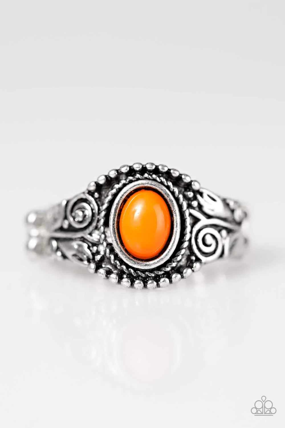 Paparazzi Ring ~ The Jungle LOOK - Orange