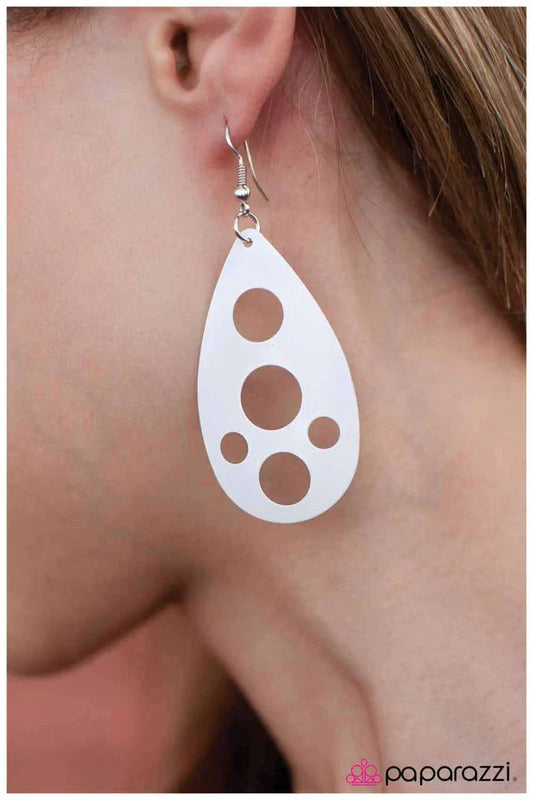 Paparazzi Earring ~ The HOLE Picture - White