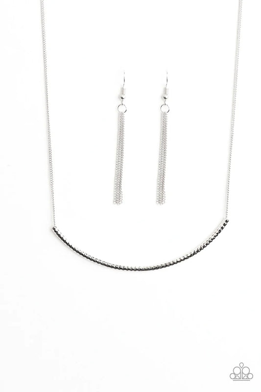 Paparazzi Necklace ~ Slaying The Shimmer - Silver