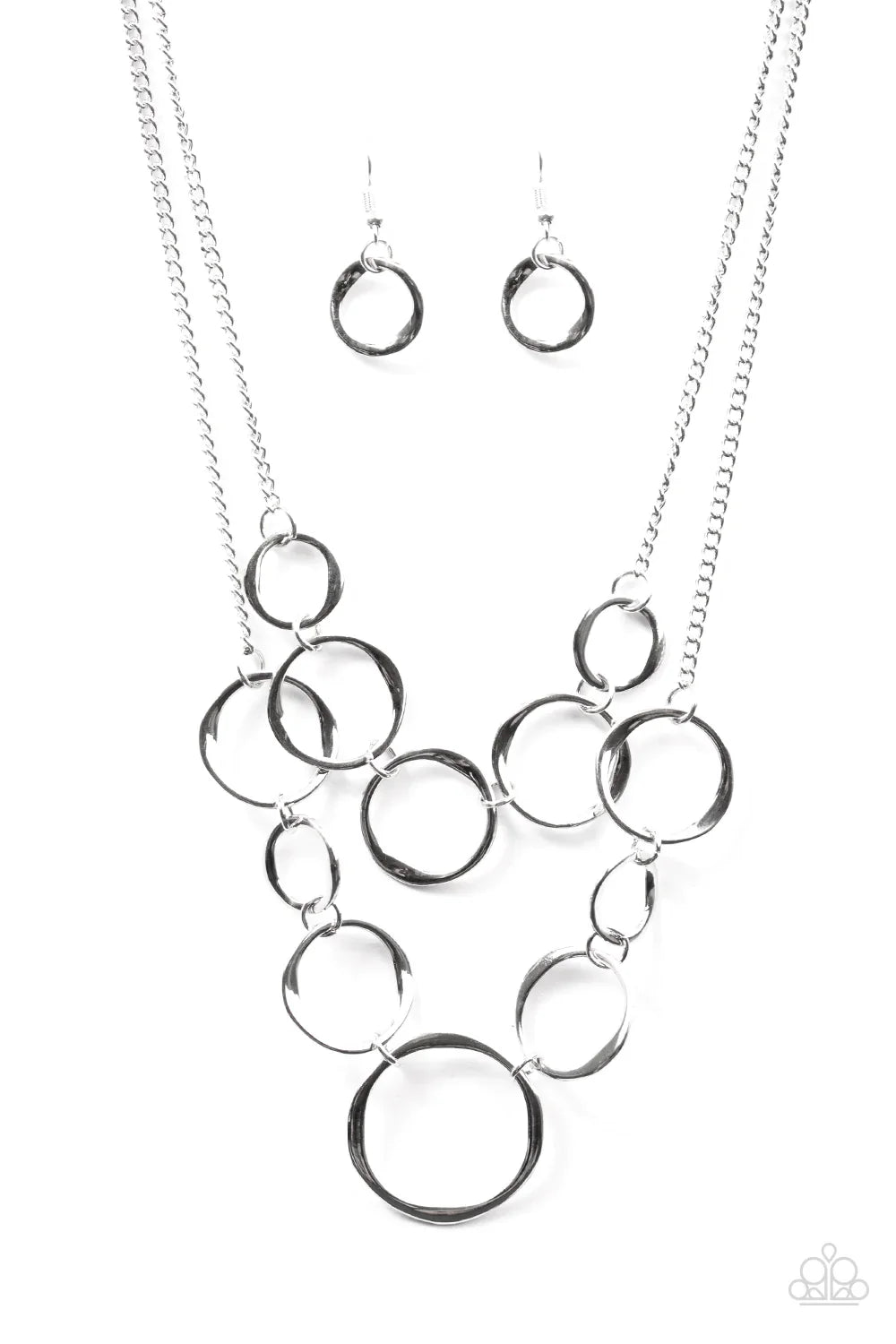 Paparazzi Necklace ~ Mainstream Metal - Silver