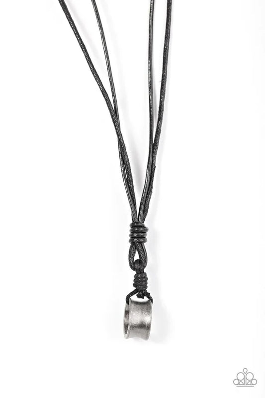 Paparazzi Necklace ~ Front Man - Black