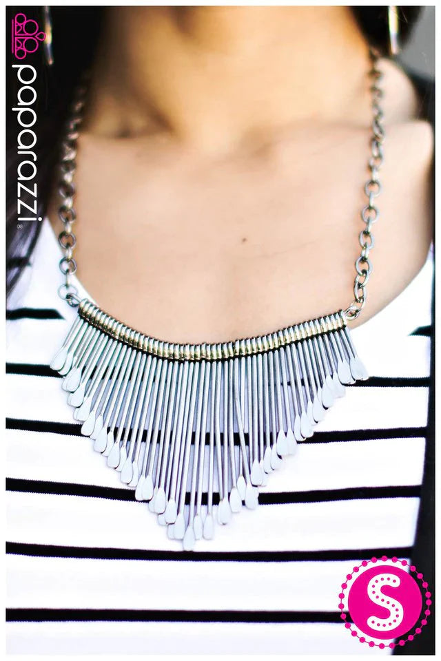 Paparazzi Necklace ~ Brilliantly Barricaded - Black