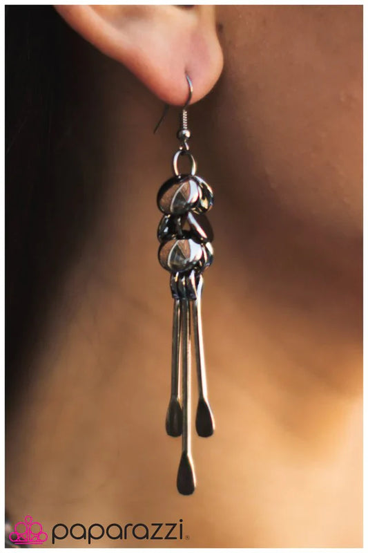 Paparazzi Earring ~ Keep Meed - Black