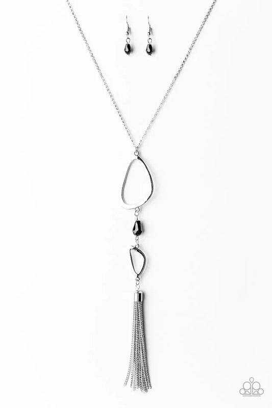 Paparazzi Necklace ~ Diva Dynasty - Black