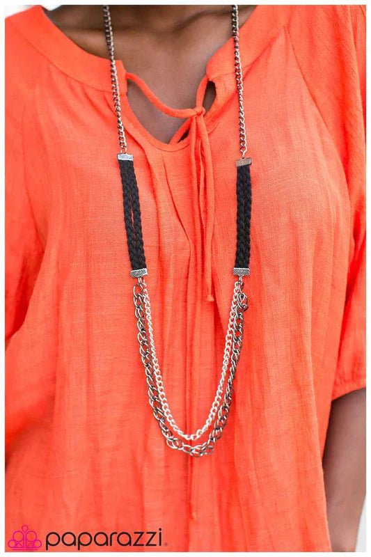 Paparazzi Necklace ~ Feeling On Edge - Black