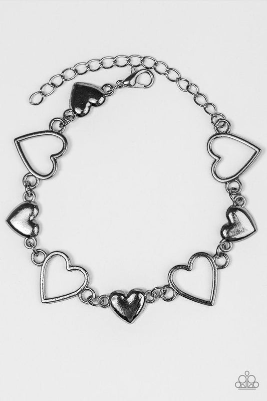 Paparazzi Bracelet ~ HEART To Handle - Black