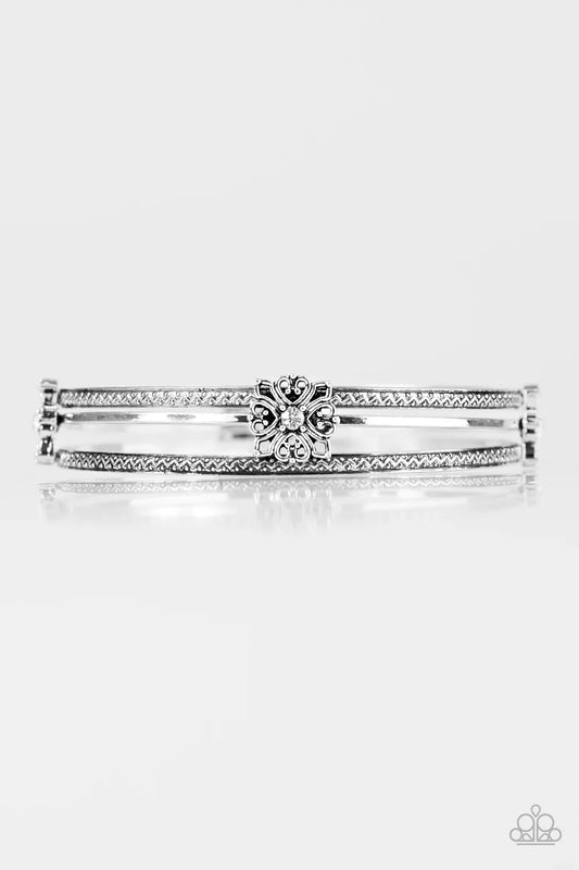 Paparazzi Bracelet ~ Demure Decor - White