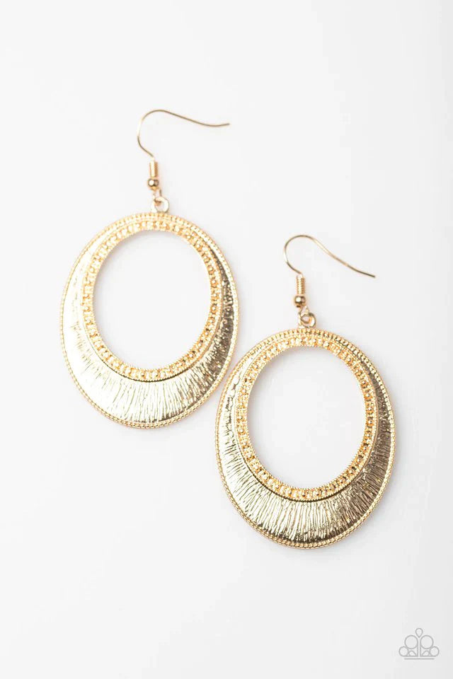 Paparazzi Earring ~ A GLEAM Come True - Gold