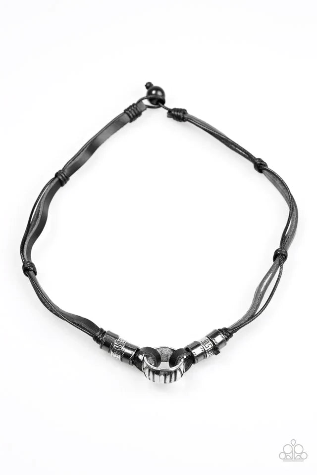 Paparazzi Necklace ~ Make Yourself At ROME - Black