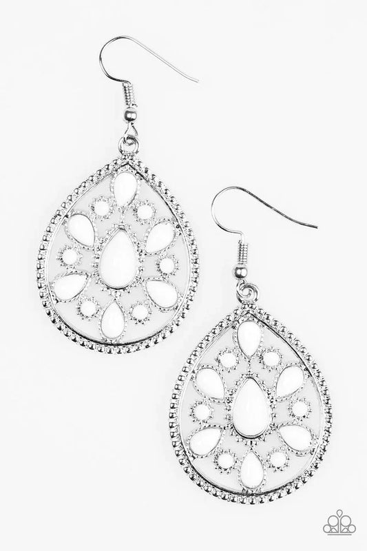 Paparazzi Earring ~ Pretty Princess - White